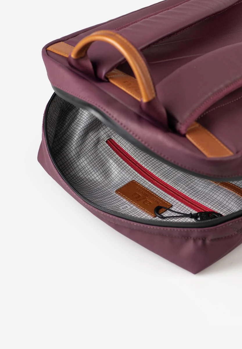 aunts & uncles Hamamatsu Cherry Laquer borsa, vista posteriore, da Bag-Age Berlin