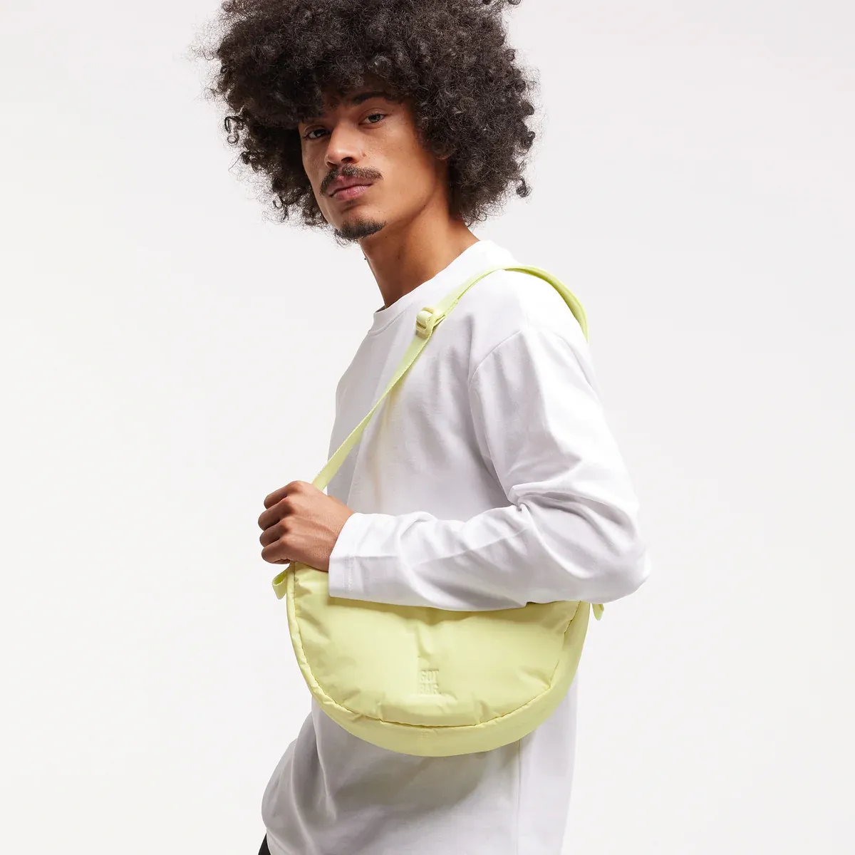 GOT BAG Cloud Moon Bag Small Sea Lemon Monochrome – lifestyle photo 2 | sustainable | Bag-Age