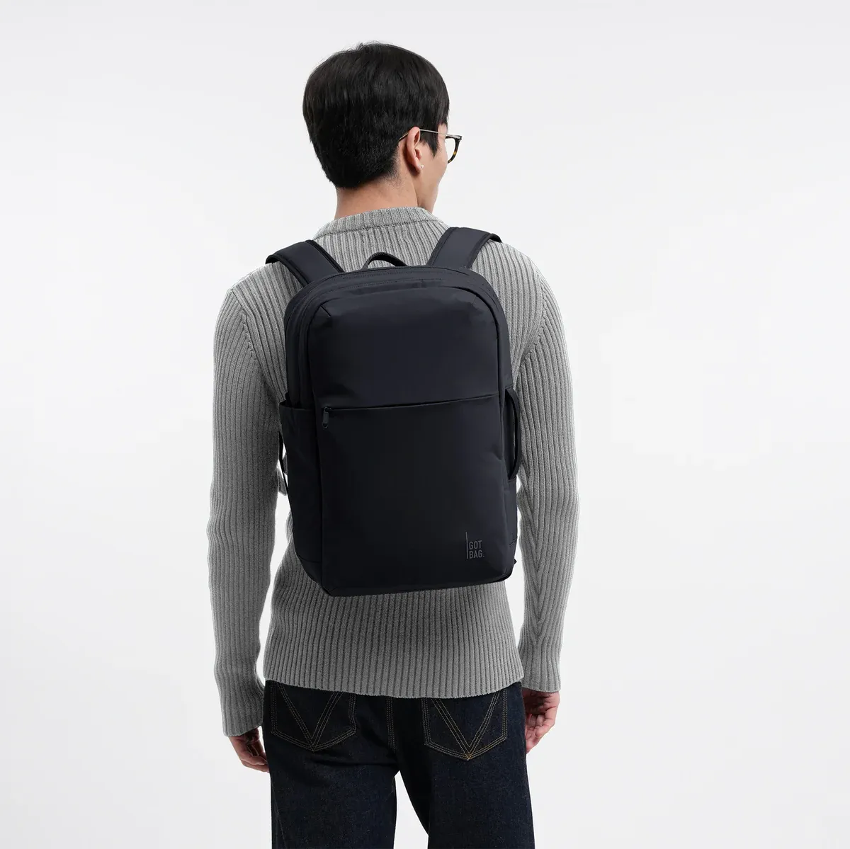 GOT BAG Commuter Pack Black Monochrome – zdjęcie lifestyle 1 | zrównoważona | Bag-Age