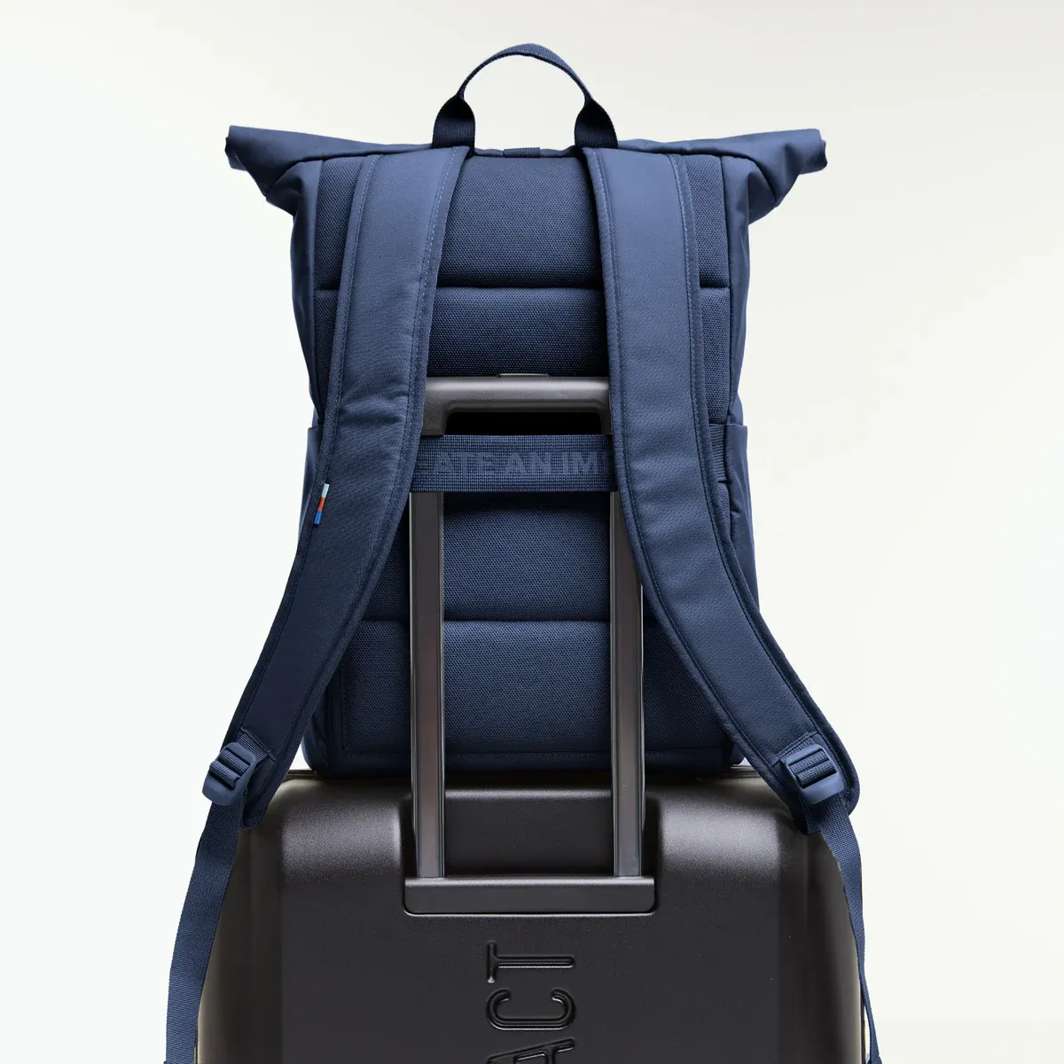 GOT BAG Rolltop Easy Deep Ocean – achteraanzicht 1 | duurzaam | Bag-Age