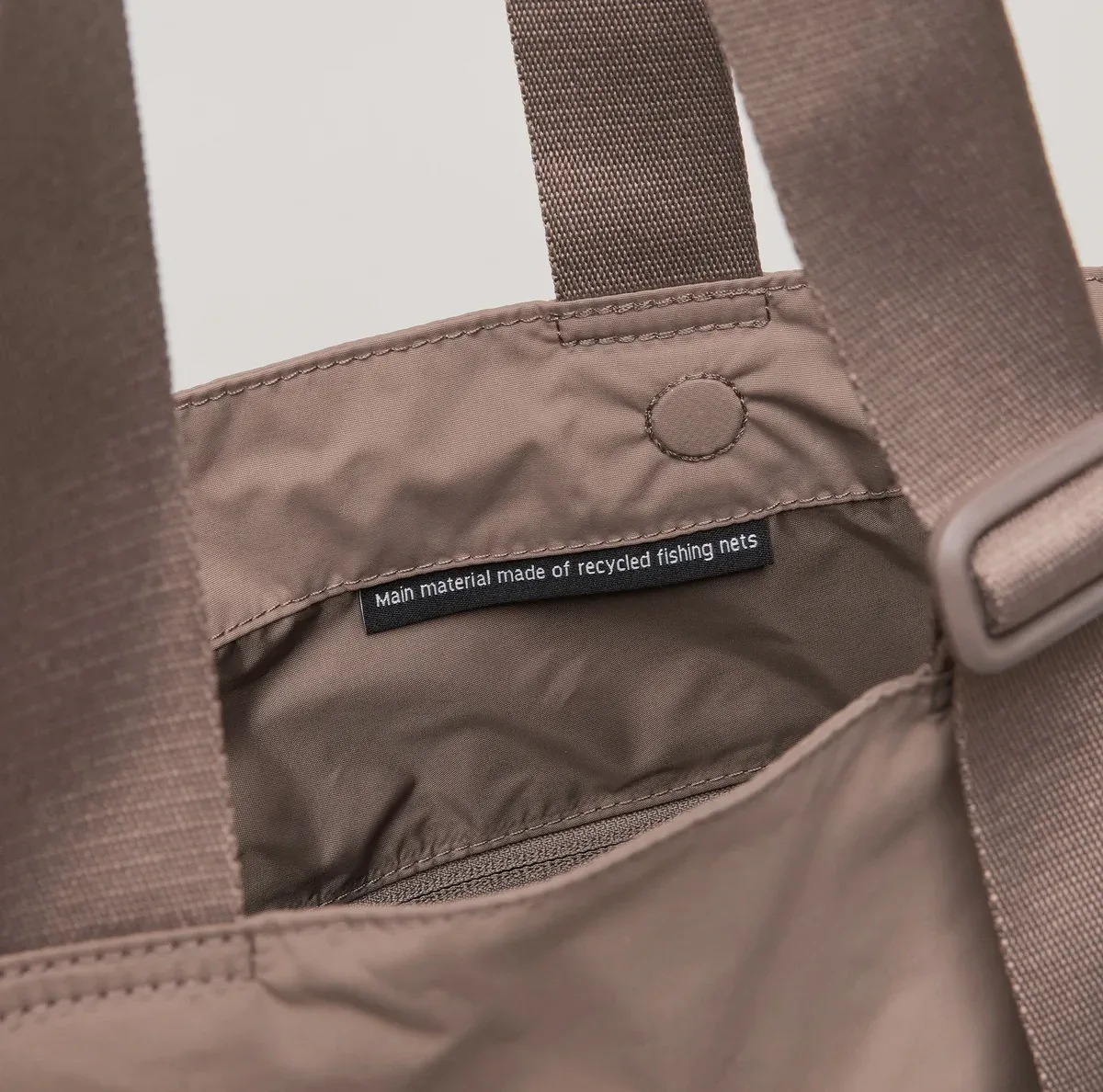 GOT BAG Mellow Tote Bag Oyster Monochrome – vista laterale | sostenibile | Bag-Age