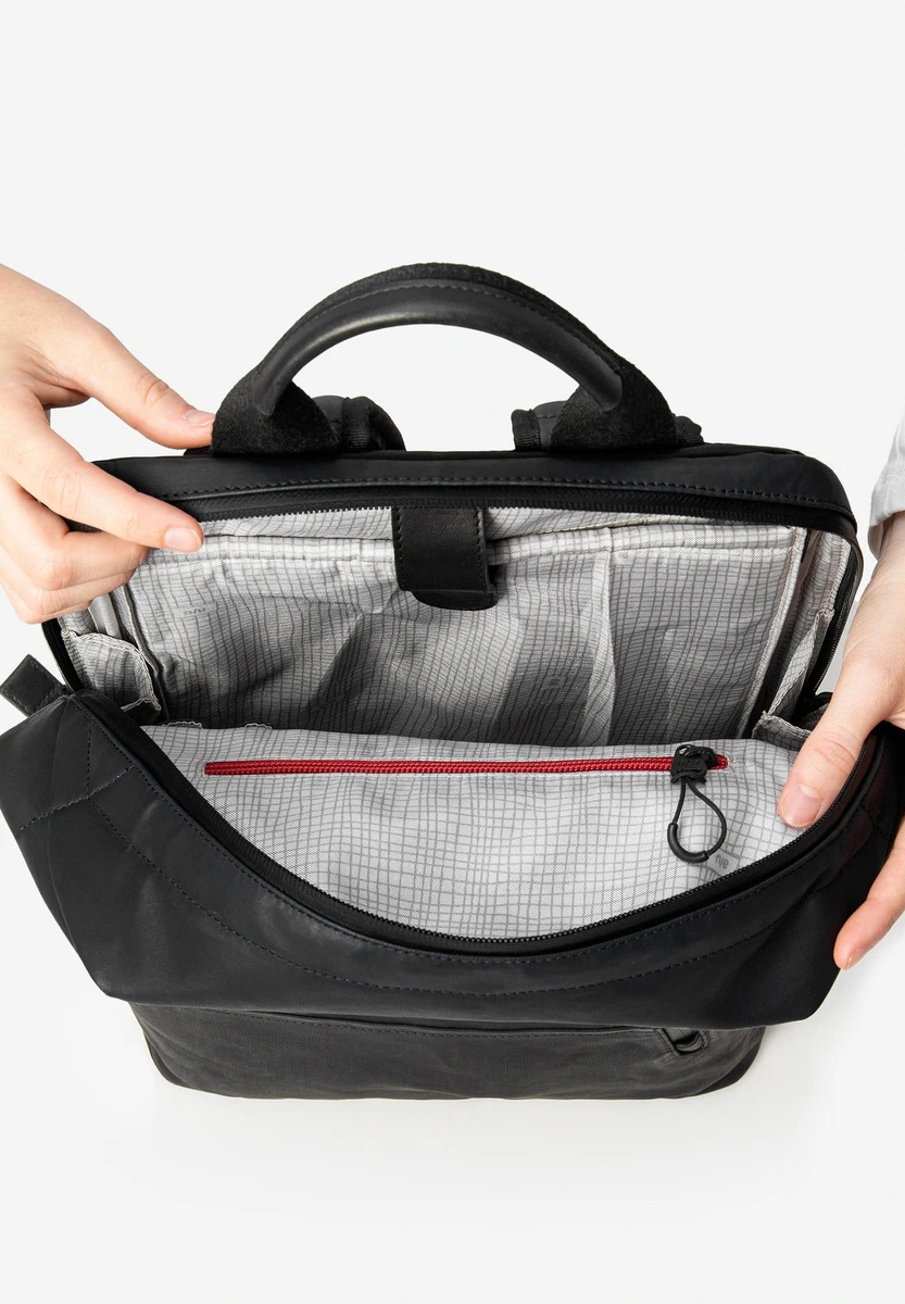 aunts & uncles Mats Black tas, achteraanzicht, bij Bag-Age Berlin
