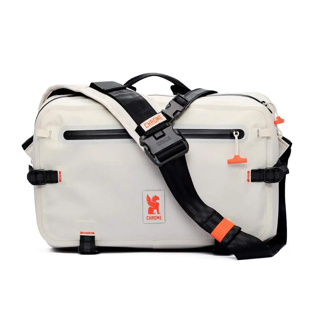 Chrome Industries Kadet Max WP Sling – Vorderansicht