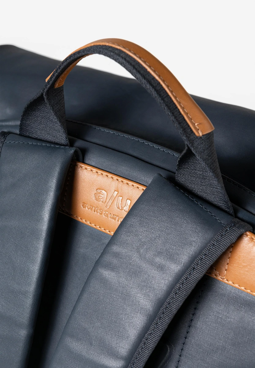 aunts & uncles Fukui Night Blue bag, back view, at Bag-Age Berlin
